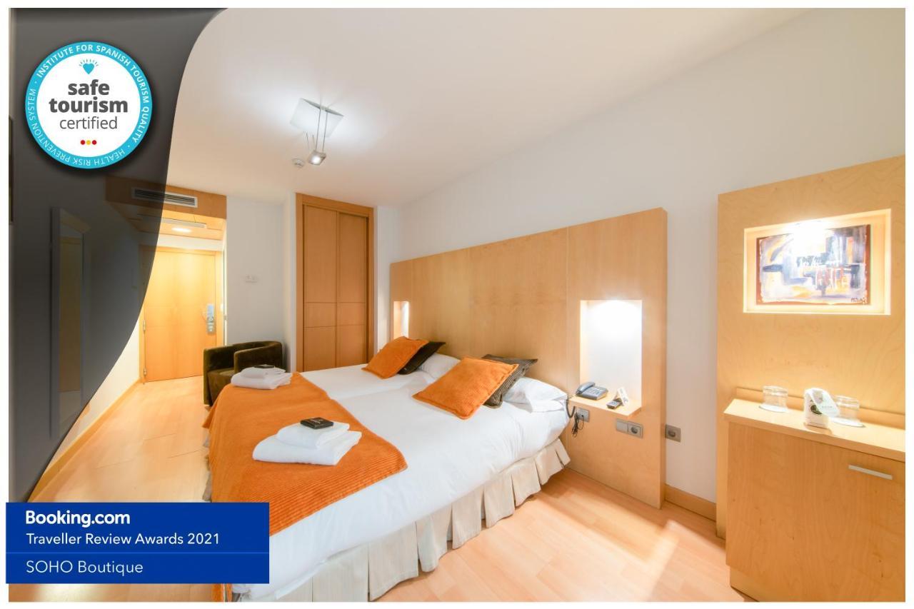 Quarto Duplo