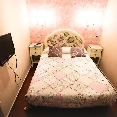 Hostal Goya Suites-3